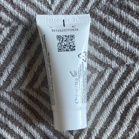 La roche Posay Lipikar Skincare Set - Picture 7 of 9